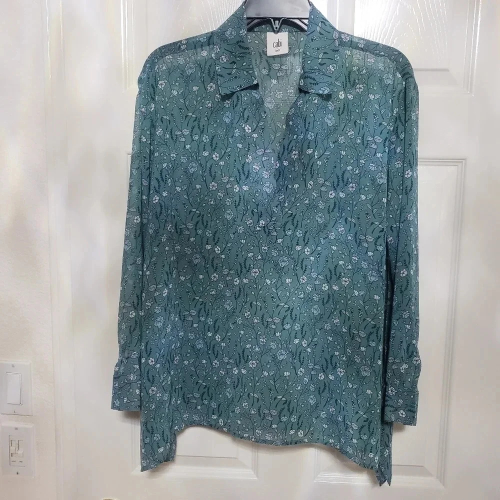 CAbi #3761 Field of Flowers Chase Blouse
